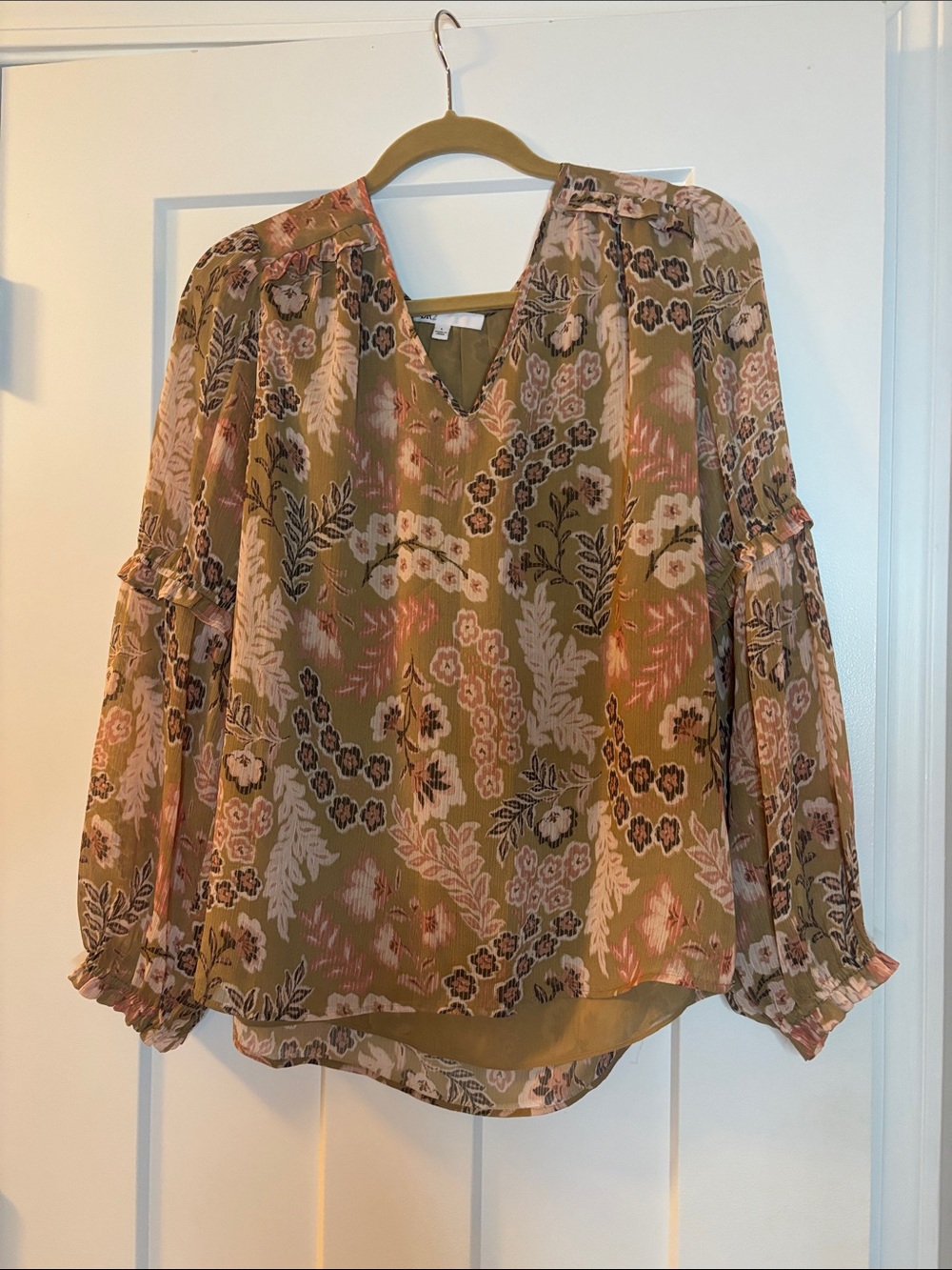 DR2 floral blouse